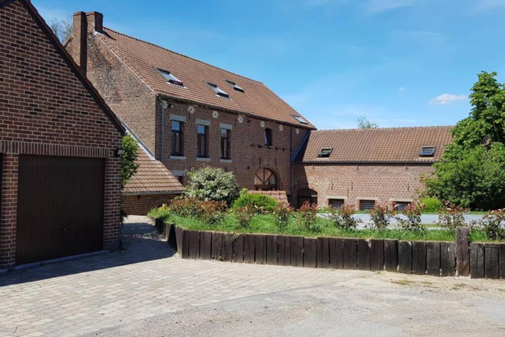 Appartement isolé, 1 chambre avec terrasse privée Ramillies Extérieur photo