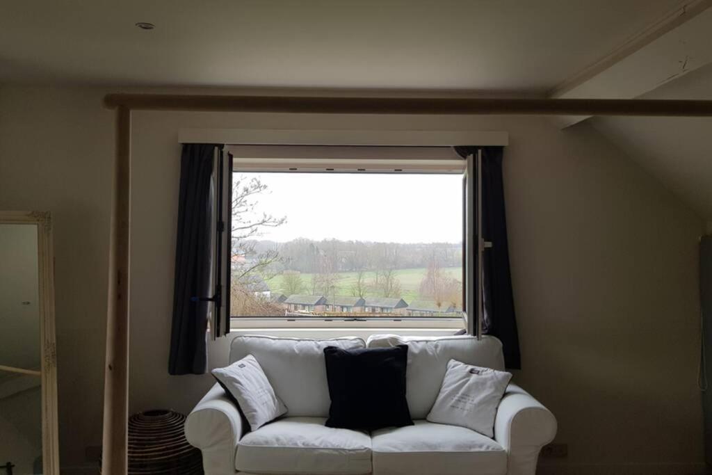 Appartement isolé, 1 chambre avec terrasse privée Ramillies Extérieur photo